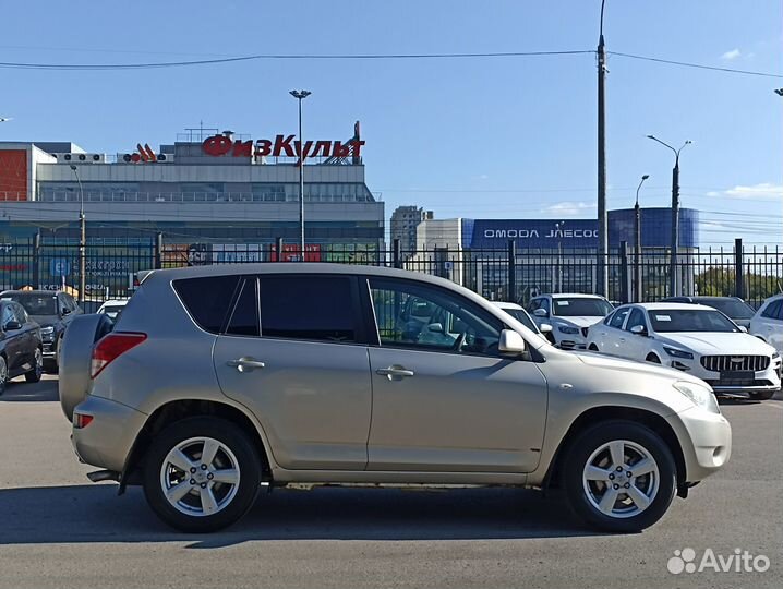 Toyota RAV4 2.0 AT, 2006, 420 000 км