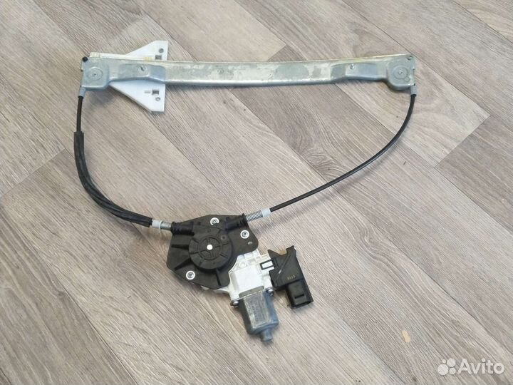 Стеклоподъемник элек задний лев Mitsubishi Colt 6