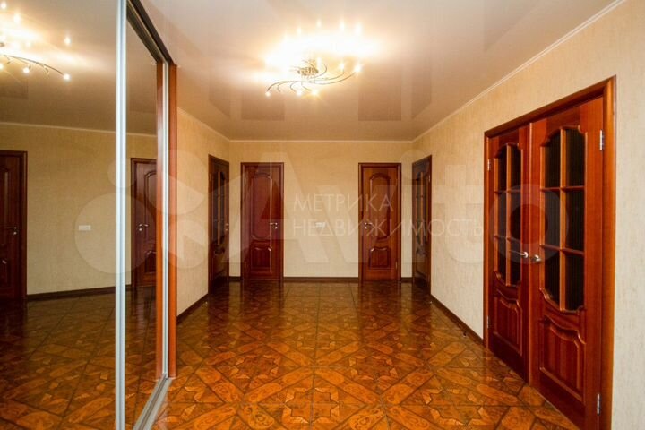 3-к. квартира, 120 м², 7/10 эт.