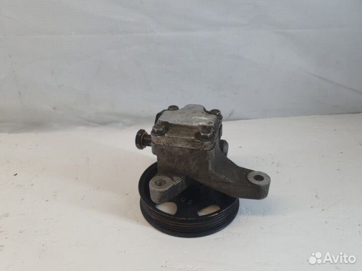 Насос гидроусилителя Kia Sorento BL D4CB 2003