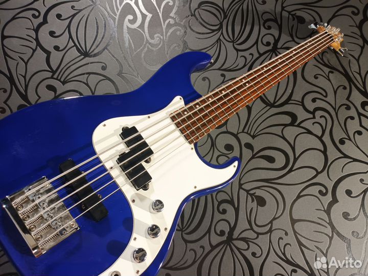 5-струнная бас-гитара Samick Greg Bennett