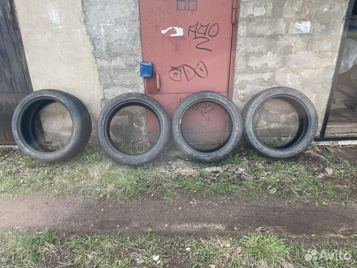 Pirelli P Zero 255/40 R19 100Y