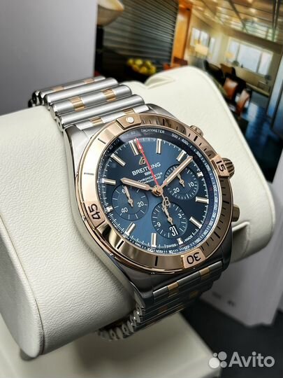 Breitling super chronomat B01