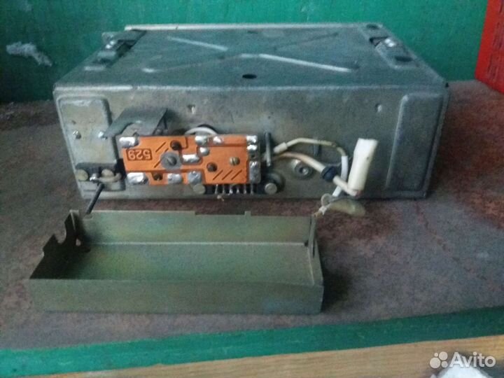 Автомобильный радиоприёмник СССР