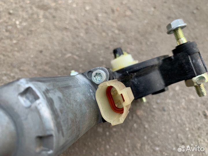 Моторчик стеклоподъемника передний правый Rio 4