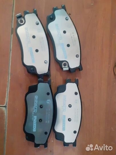 Тормозные колодки Mazda 6 GG 2002 переднее (новые)