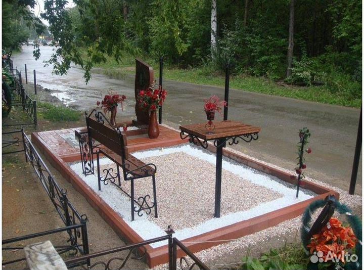 Установка памятников и благоустройство могил