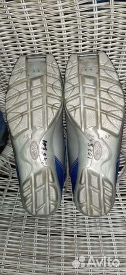 Лыжные ботинки