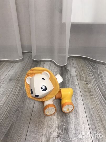 Игрушка каталка «Леонардо» Tiny Love