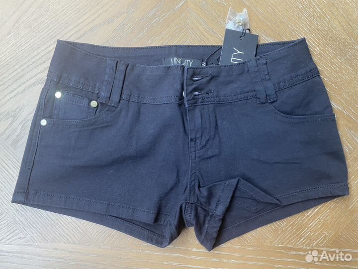 Женские шорты