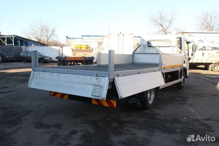 Бортовой грузовик Автомеханический завод на Hyundai Mighty EX8, 2024