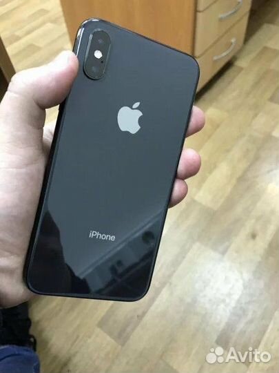 iPhone X, 64 ГБ