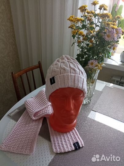 Комплект шапка и шарф женские