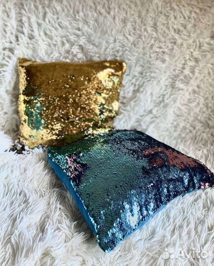 Декоративные подушки с пайетками