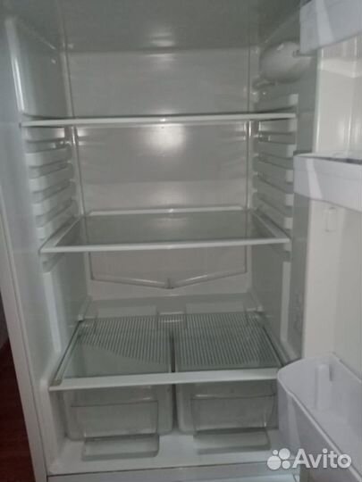 Холодильник бу indesit