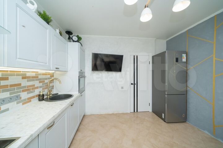 2-к. квартира, 65,1 м², 14/16 эт.