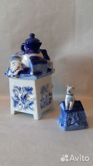 Кувшин - фигурка из фарфора