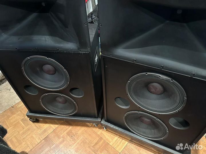 2 колонки jbl 3622N-HF
