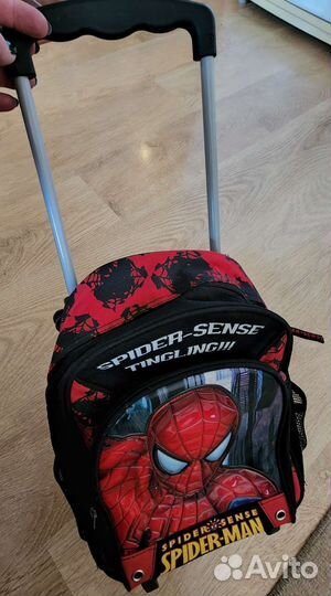 Рюкзак-чемодан детский на колесах