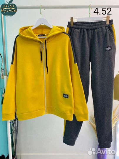 Костюм спортивный