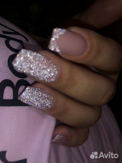 Маникюр / педикюр