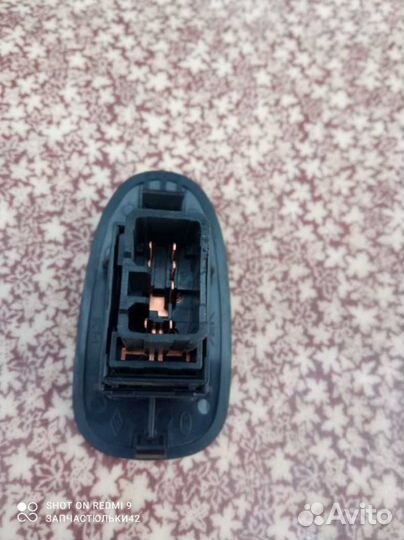 Кнопка стеклоподъемника Kia Spectra