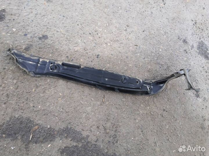 Пыльник крыла передний левый Audi Q7 4L