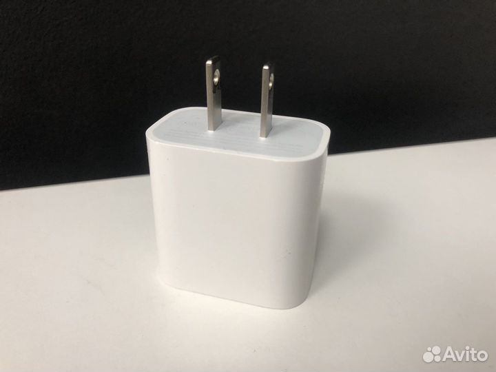 Зарядный блок iPhone/iPad 20w б/у