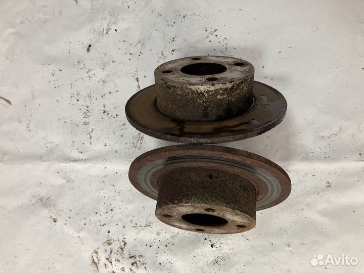 Тормозные диски задние Ауди 80 b4