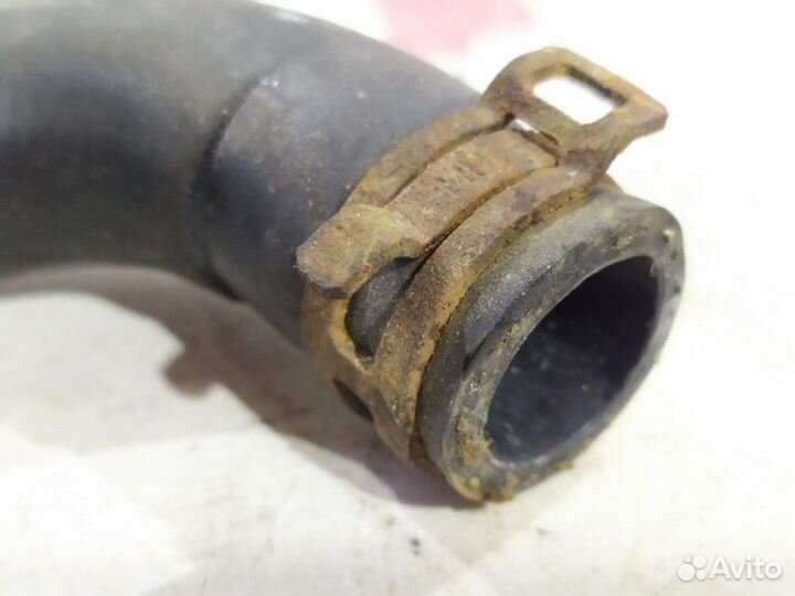 Патрубок системы охлаждения Mercedes Vito W639