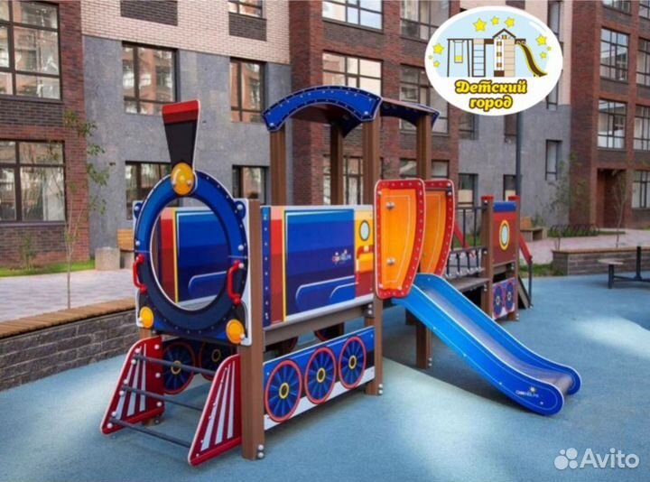 Паровозик с горкой для общественных мест