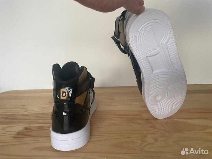 Высокие кроссовки adidas