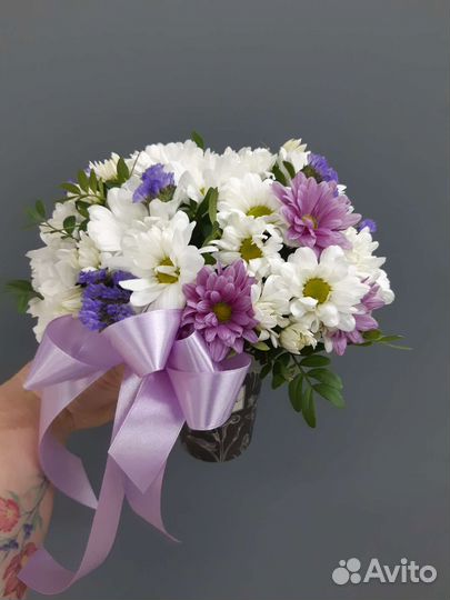 Букет цветов в стаканчике