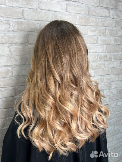 Окрашивание волос, стрижки