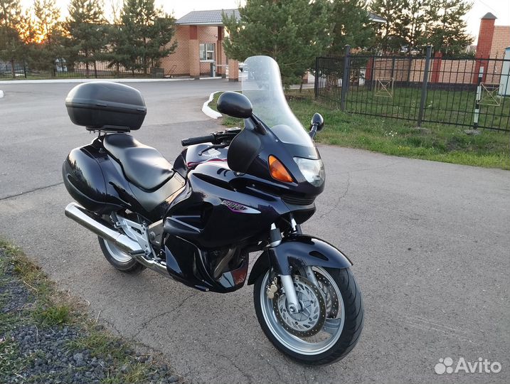 Хонда Девиль NT650V