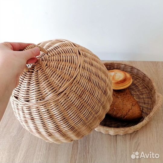 Плетёная хлебница-клош ручной работы