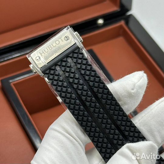 Часы Hublot Big Bang