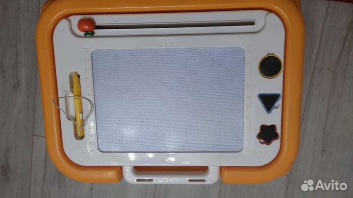 Развивающий стол