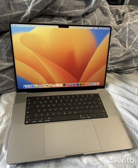 Apple MacBook Pro 16 m1