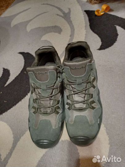 Тактические кроссовки Lowa