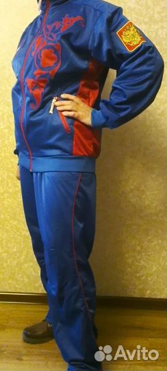 Костюм спортивный