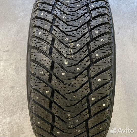 Yokohama IceGuard Stud IG65 235/60 R17 106T