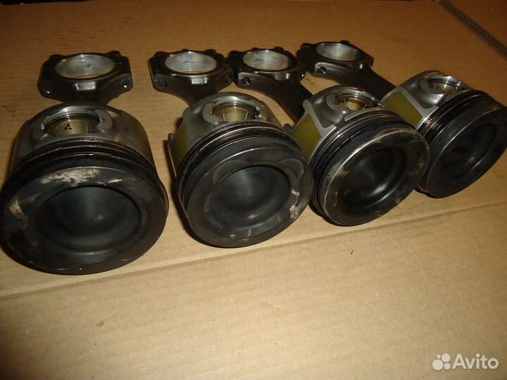 Поршень двс 1700 diesel в сборе комплект