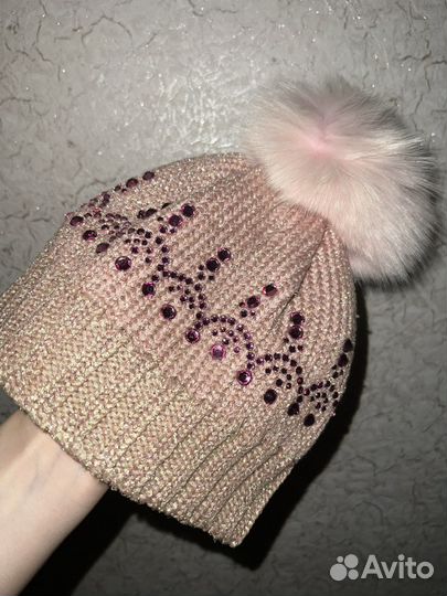 Шапка со стразами