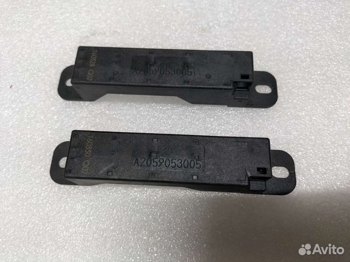 Антенна keyless Mercedes A2059053005