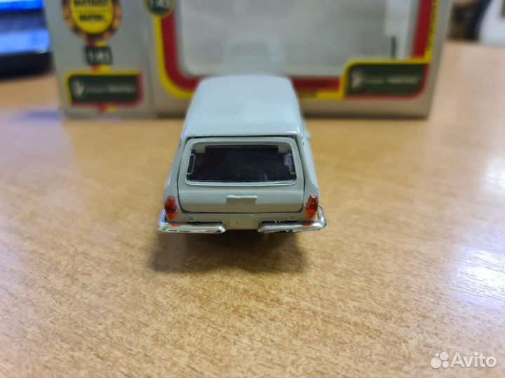 Модель 1:43 Волга газ 24 02 серый