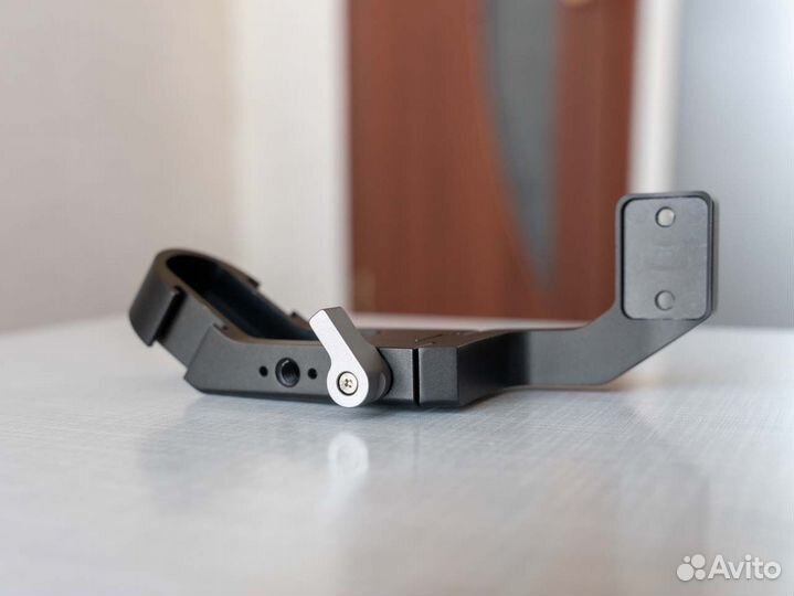 Ronin handgrip mount