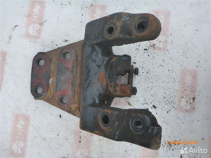 Кронштейн рессоры передний левый Daf Cf 85