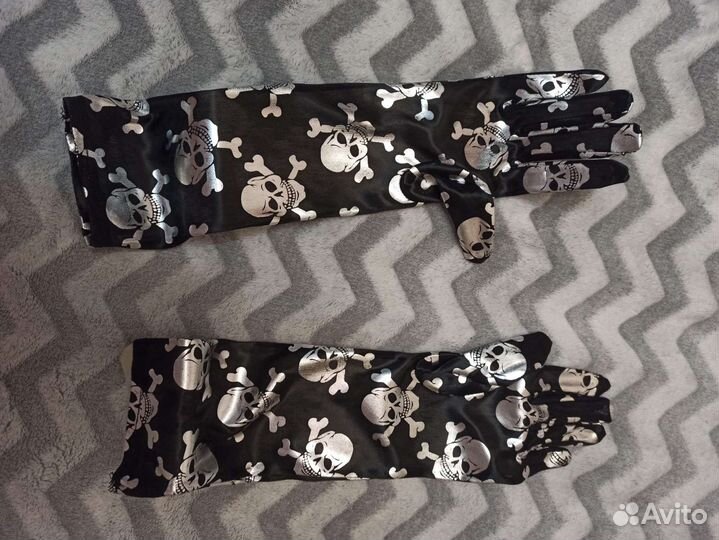 Карнавальные перчатки с черепами