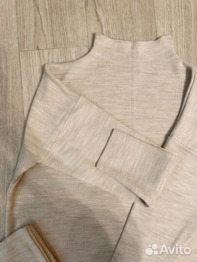 Теплый вязаный костюм с брюками